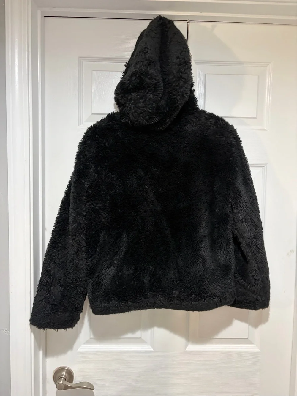 UNDER ARMOUR Girl’s Faux Fur Sherpa Black Fleece Zip-Up Hooded Jacket